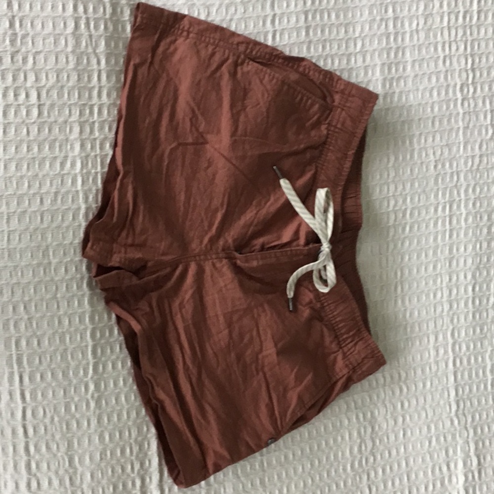 Vuori Ripstop Shorts, size small, terracotta